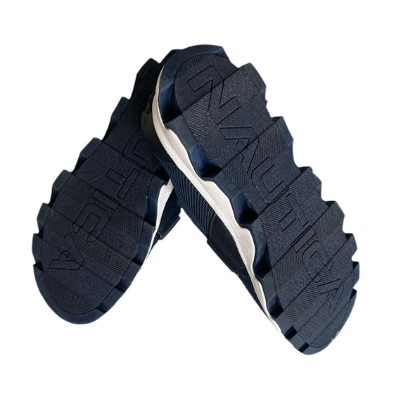 New Nautica Sneakers sz 9 - Picture 3 of 3